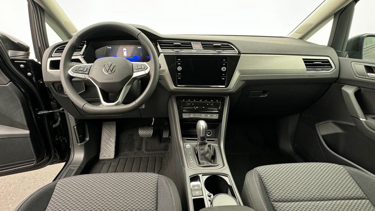 VW<br>Touran 1.5 TSI EVO Limited DSG