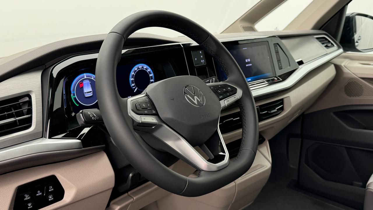 VW<br>Multivan 1.5 eHybrid Life Edition Lang 4Motion DSG
