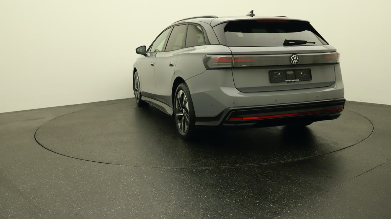 VW<br>ID.7 Tourer Pro 77 kWh Limited