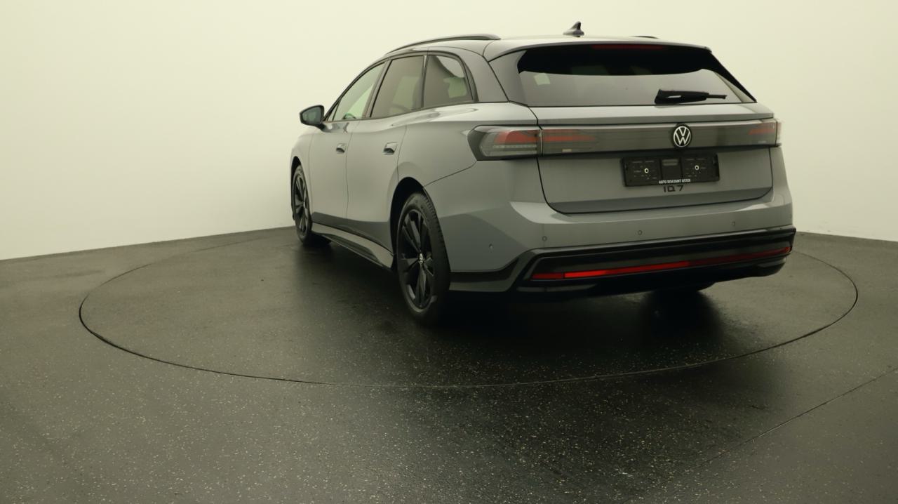 VW<br>ID.7 Tourer Pro 77 kWh Pro