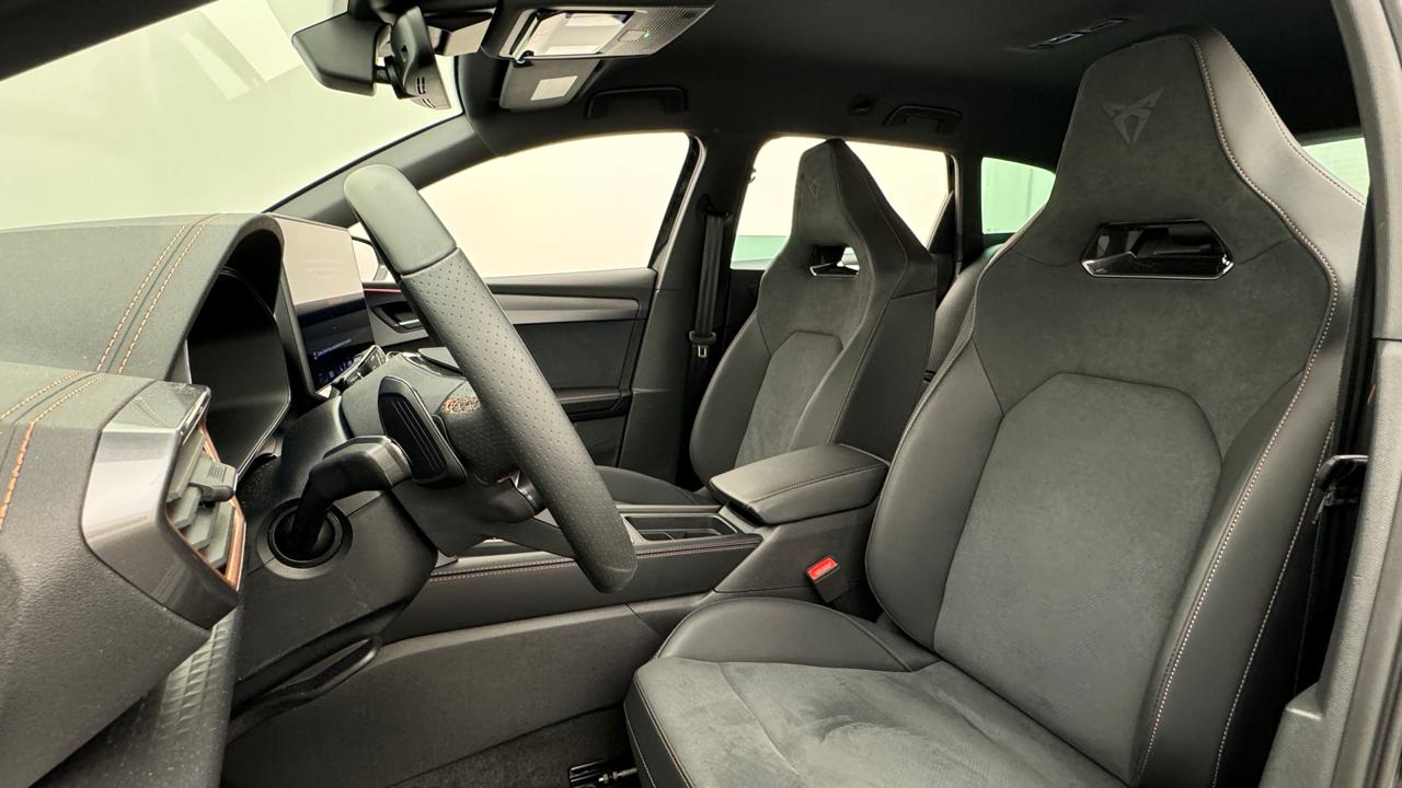 Cupra<br>LEON ST 2.0 TSI VZ DSG 4Drive