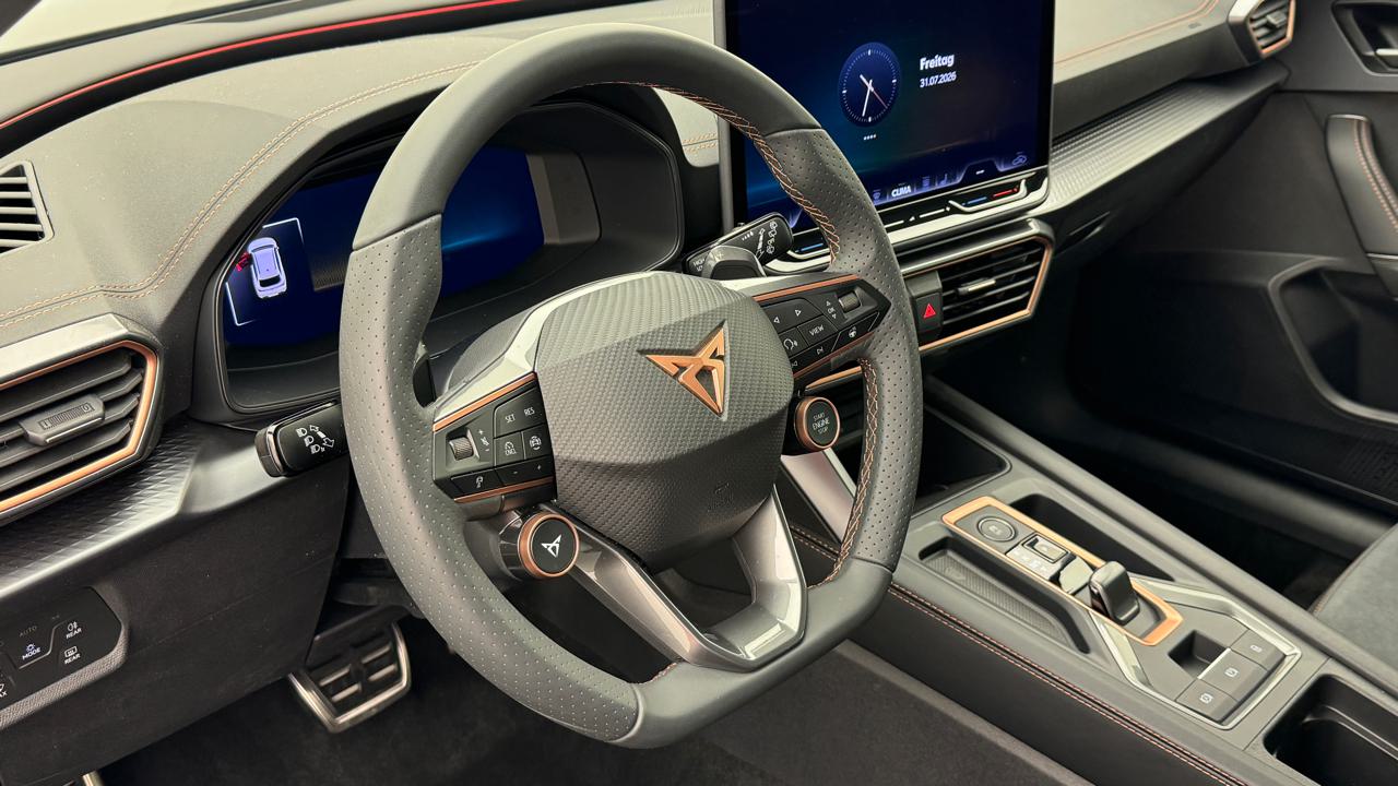 Cupra<br>LEON ST 2.0 TSI VZ DSG 4Drive