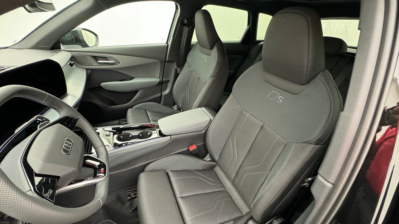 Audi<br>Q3 SUV TFSI quattro 195 kW S tronic