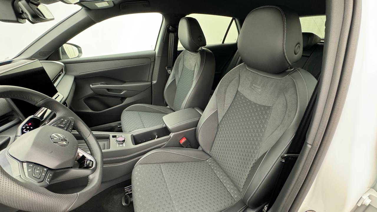 VW<br>T-Roc 1.5 eTSI mHEV R-Line DSG