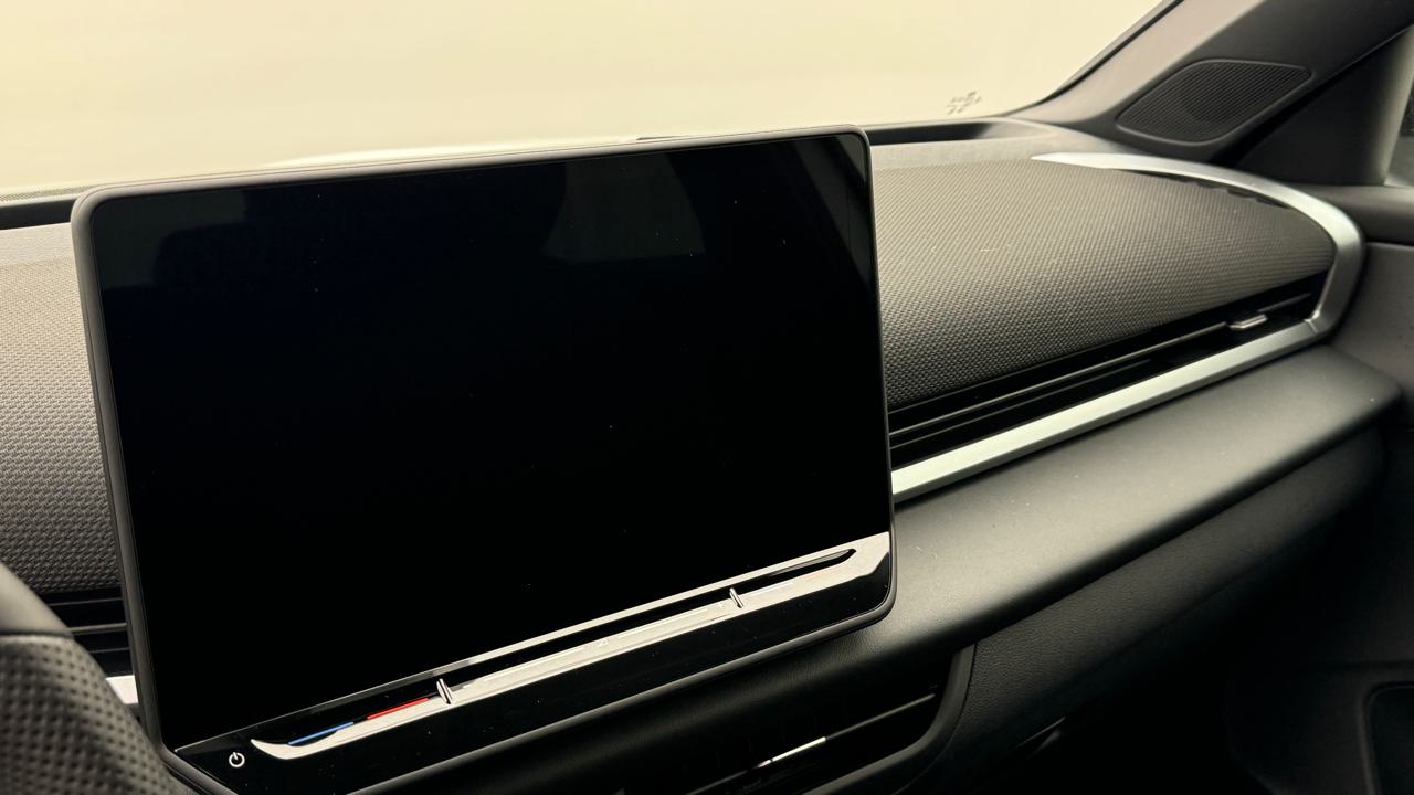 VW<br>T-Roc 1.5 eTSI mHEV R-Line DSG