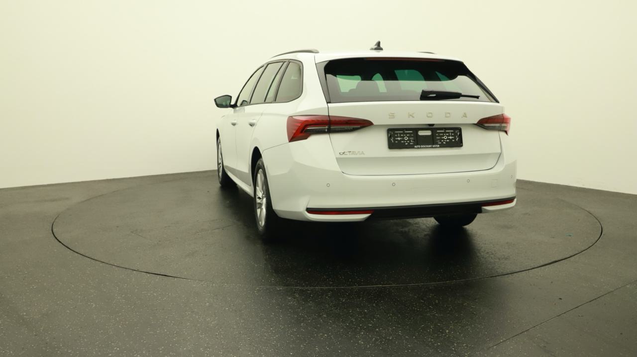 Skoda<br>Octavia Combi 2.0 TDI DSG Selection