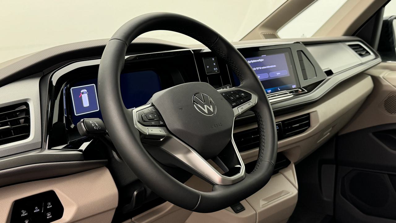 VW<br>Multivan 2.0 TDI Life DSG