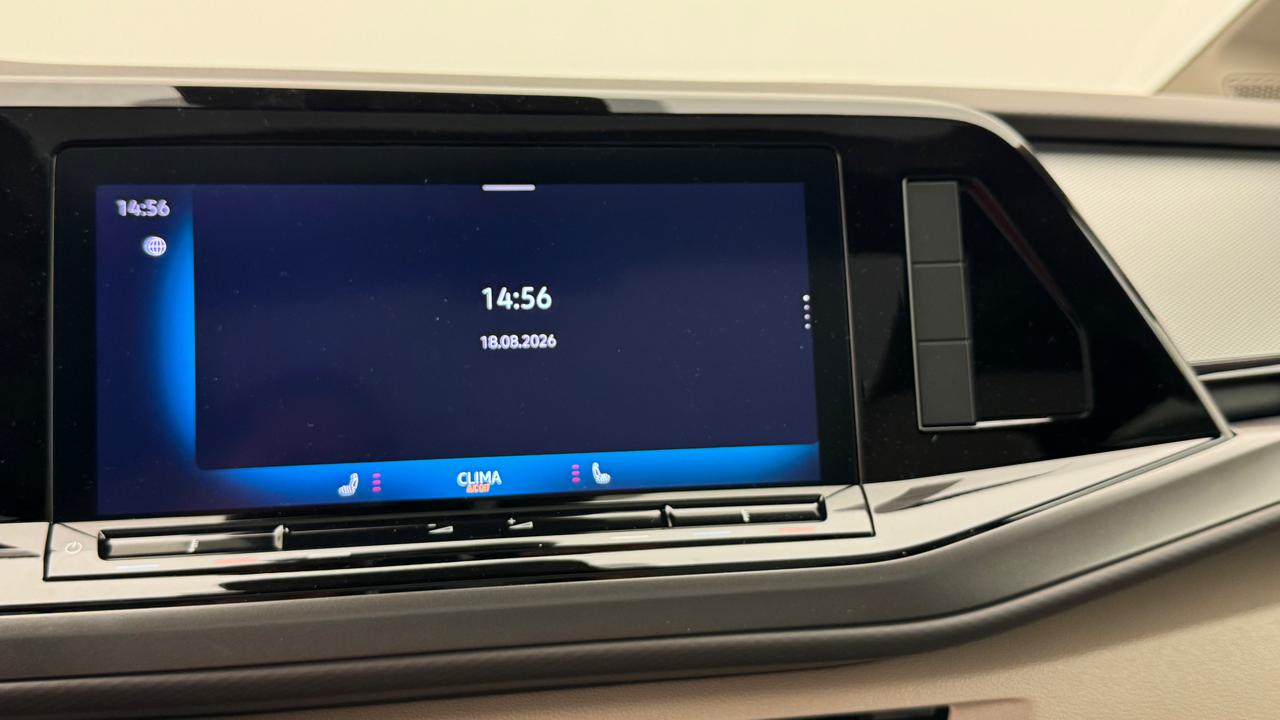 VW<br>Multivan 2.0 TDI Life DSG