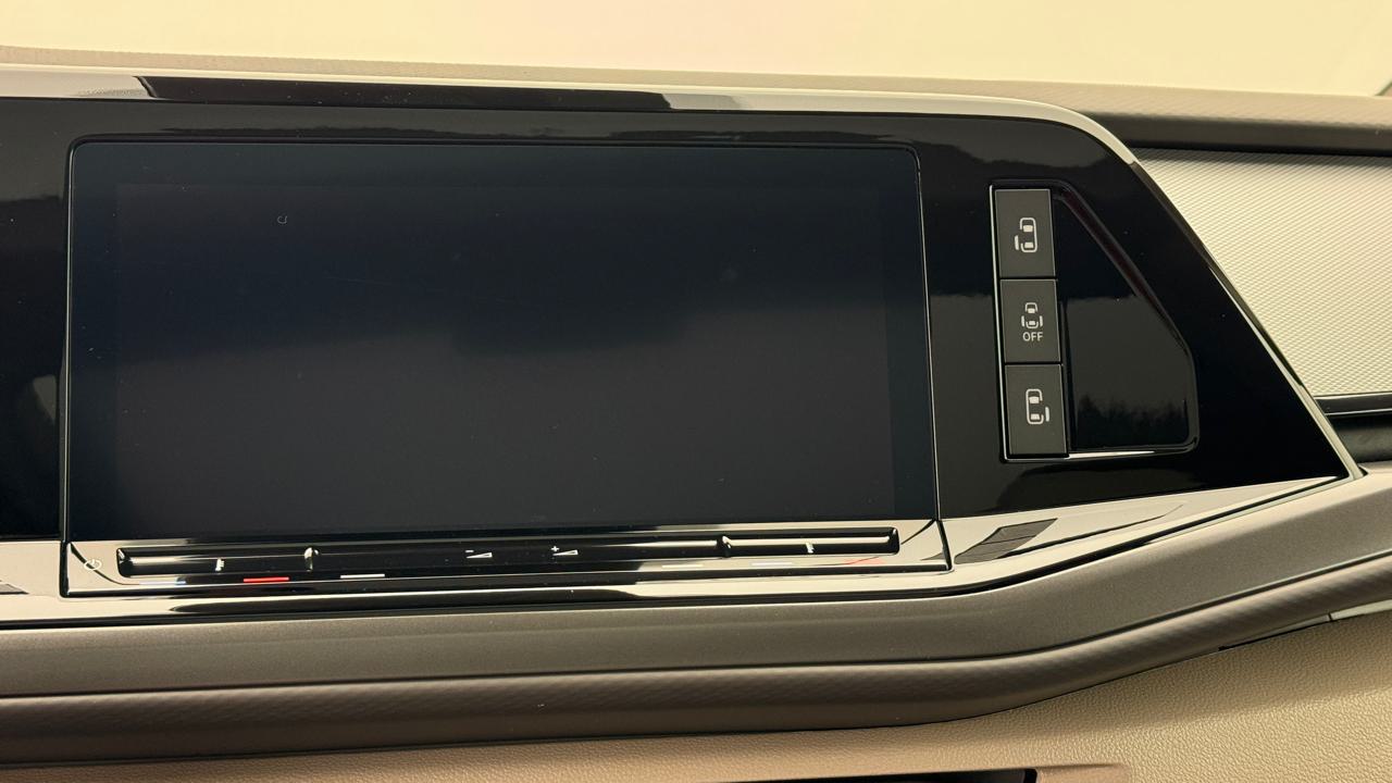 VW<br>Multivan 2.0 TDI Life DSG