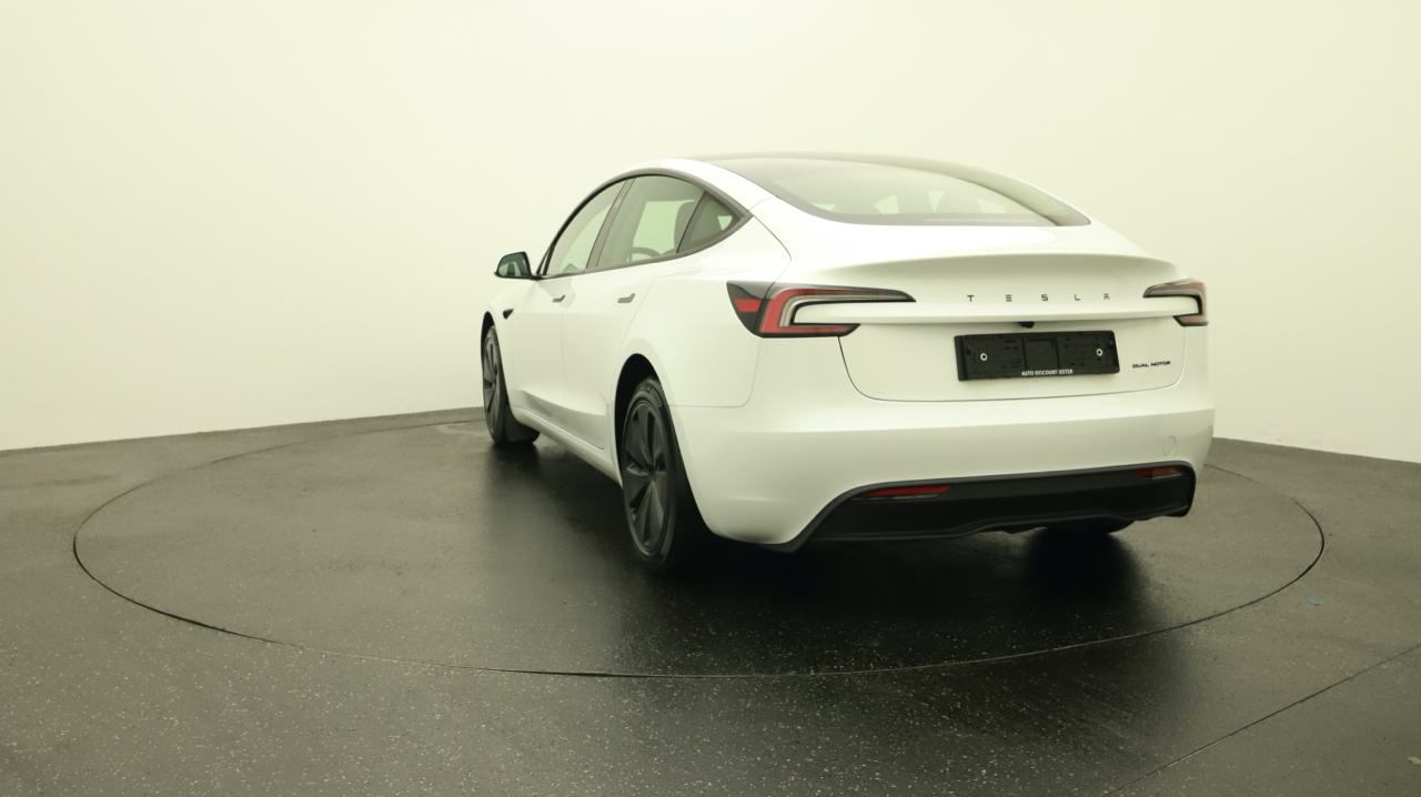 Tesla<br>Model 3 Long Range Dual Motor AWD