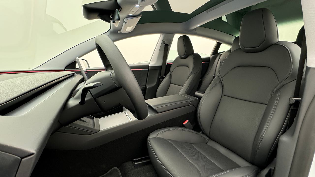 Tesla<br>Model 3 Long Range Dual Motor AWD