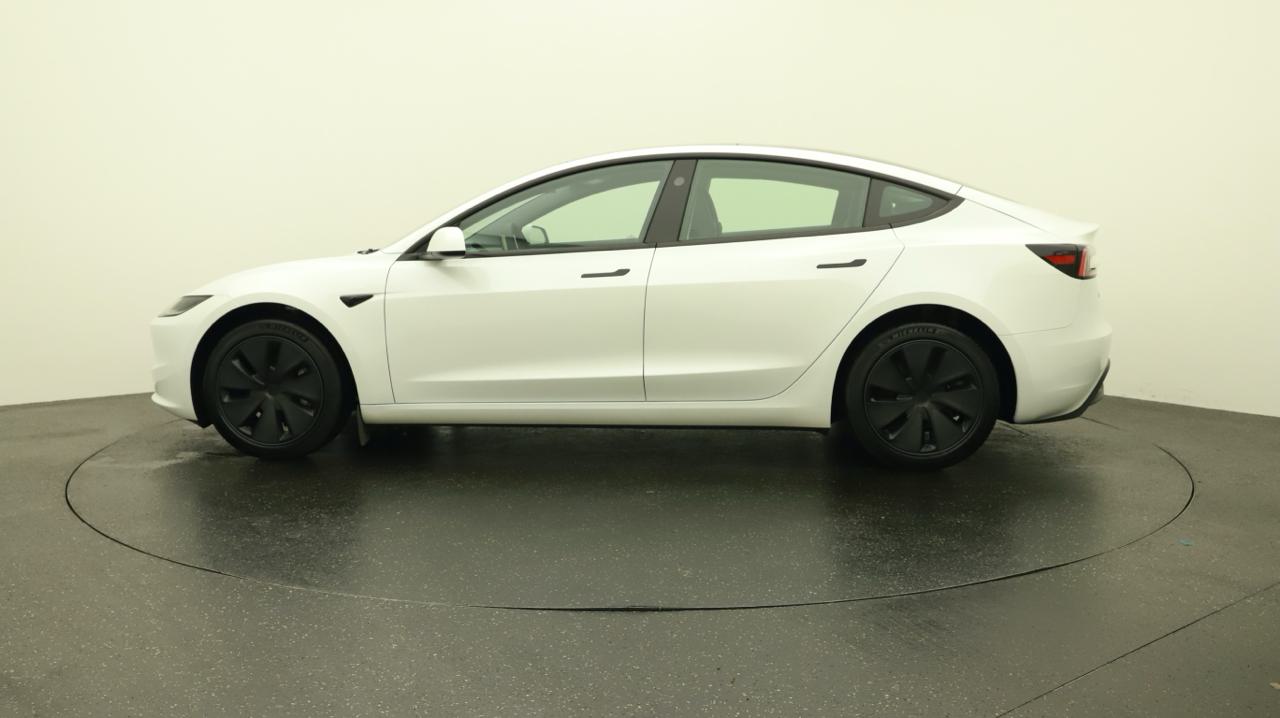 Tesla<br>Model 3 Long Range Dual Motor AWD