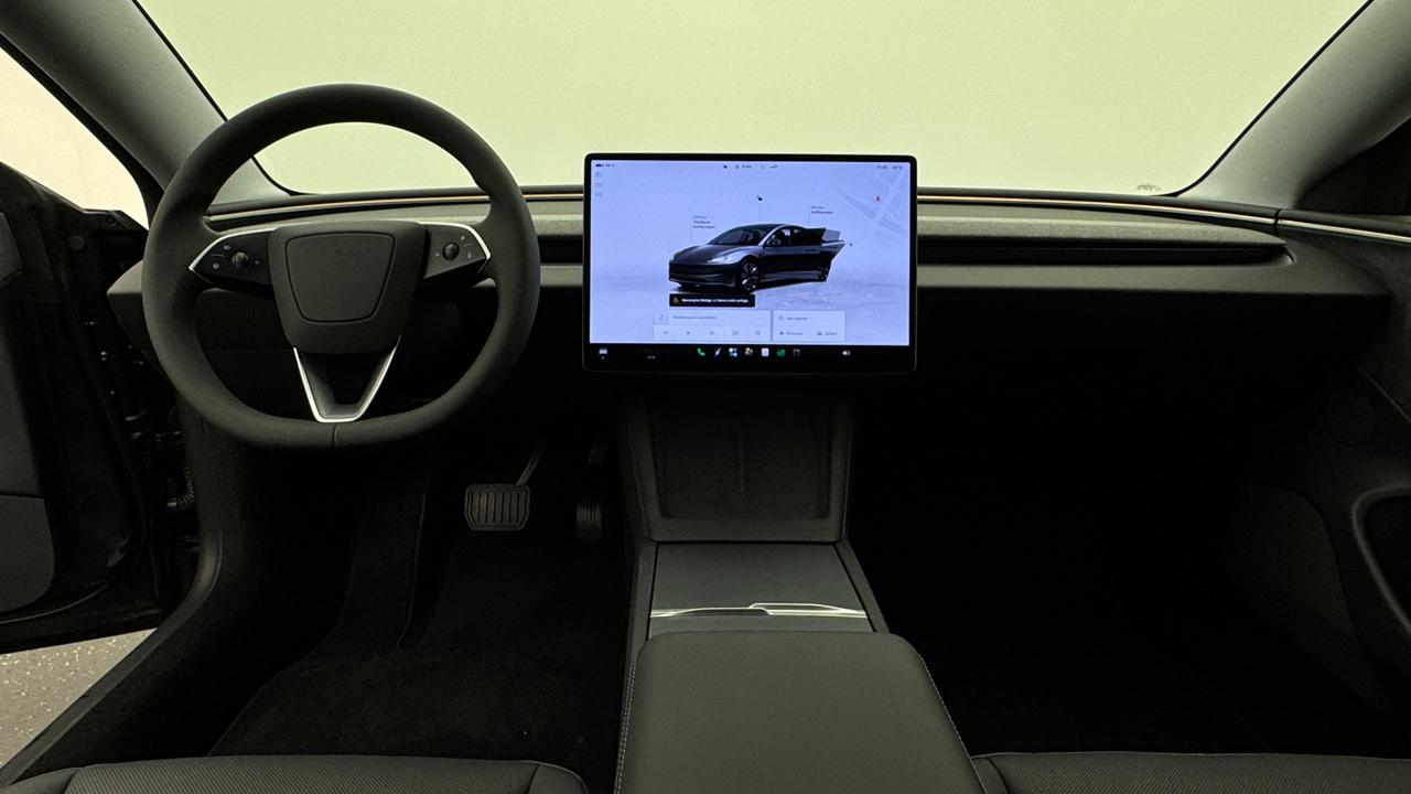 Tesla<br>Model 3 Long Range Dual Motor AWD