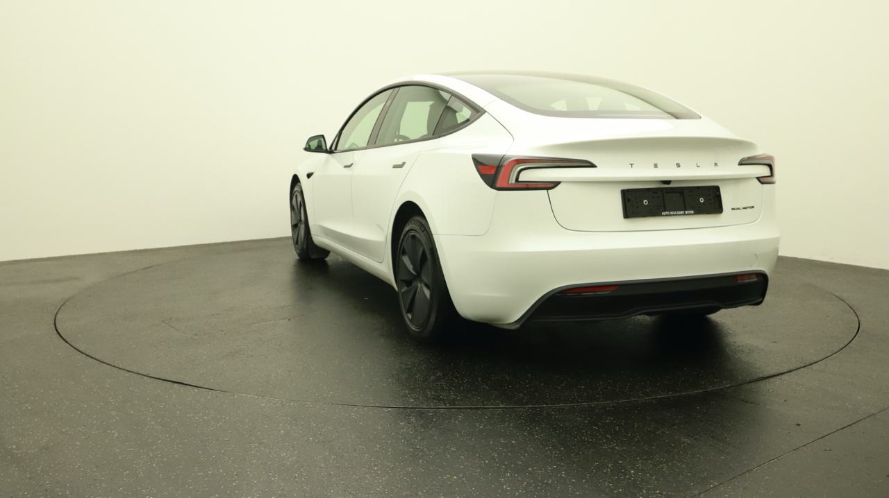 Tesla<br>Model 3 Long Range Dual Motor AWD