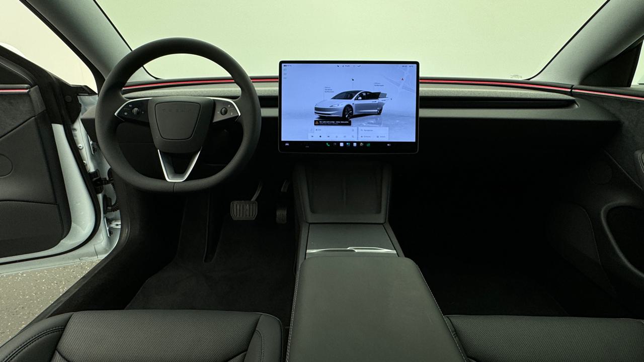 Tesla<br>Model 3 Long Range Dual Motor AWD