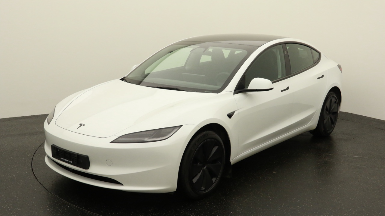 Tesla<br>Model 3 Long Range Dual Motor AWD