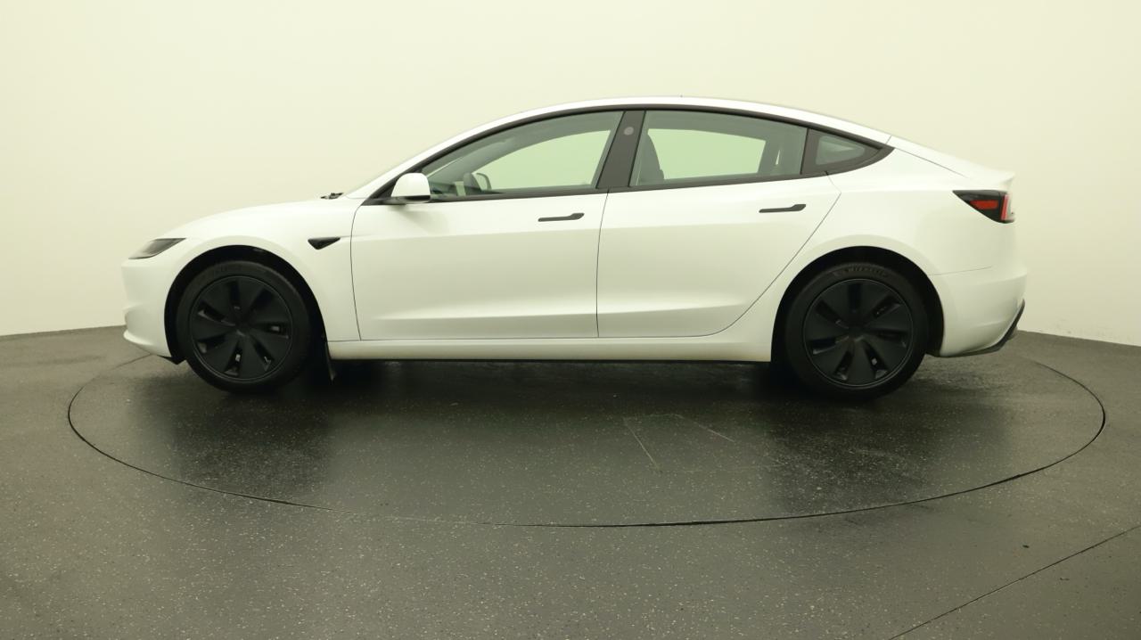 Tesla<br>Model 3 Long Range Dual Motor AWD