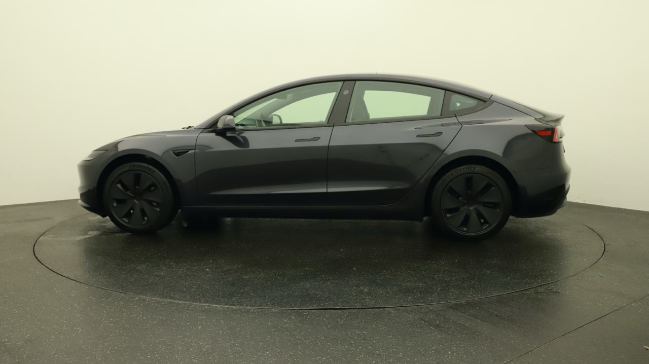 Tesla<br>Model 3 Long Range Dual Motor AWD