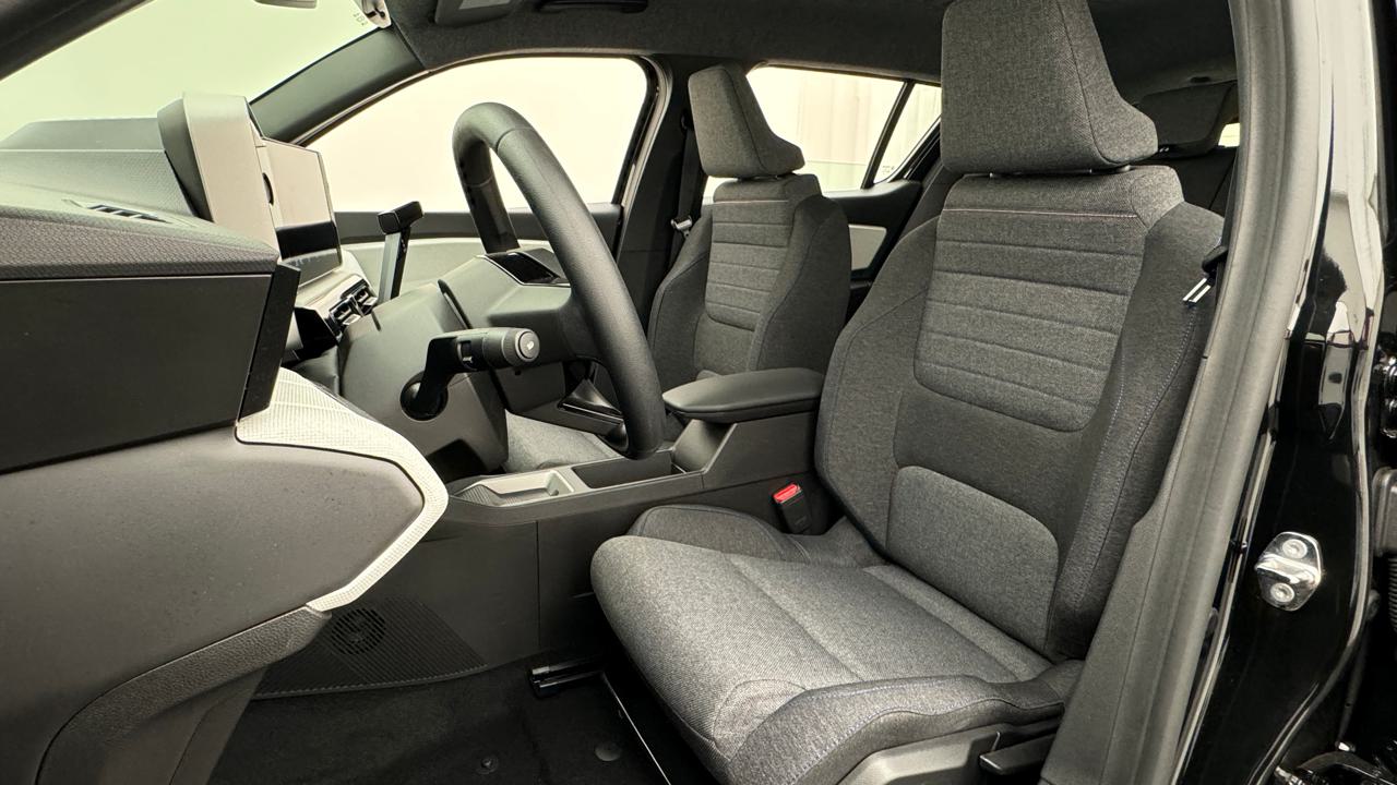 Renault<br>R4 E-Tech Comfort Range 52 kWh Evolution