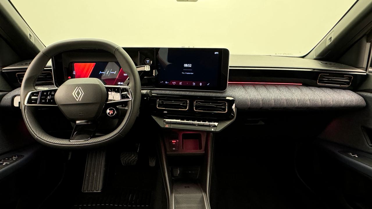 Renault<br>R4 E-Tech Comfort Range 52 kWh Techno