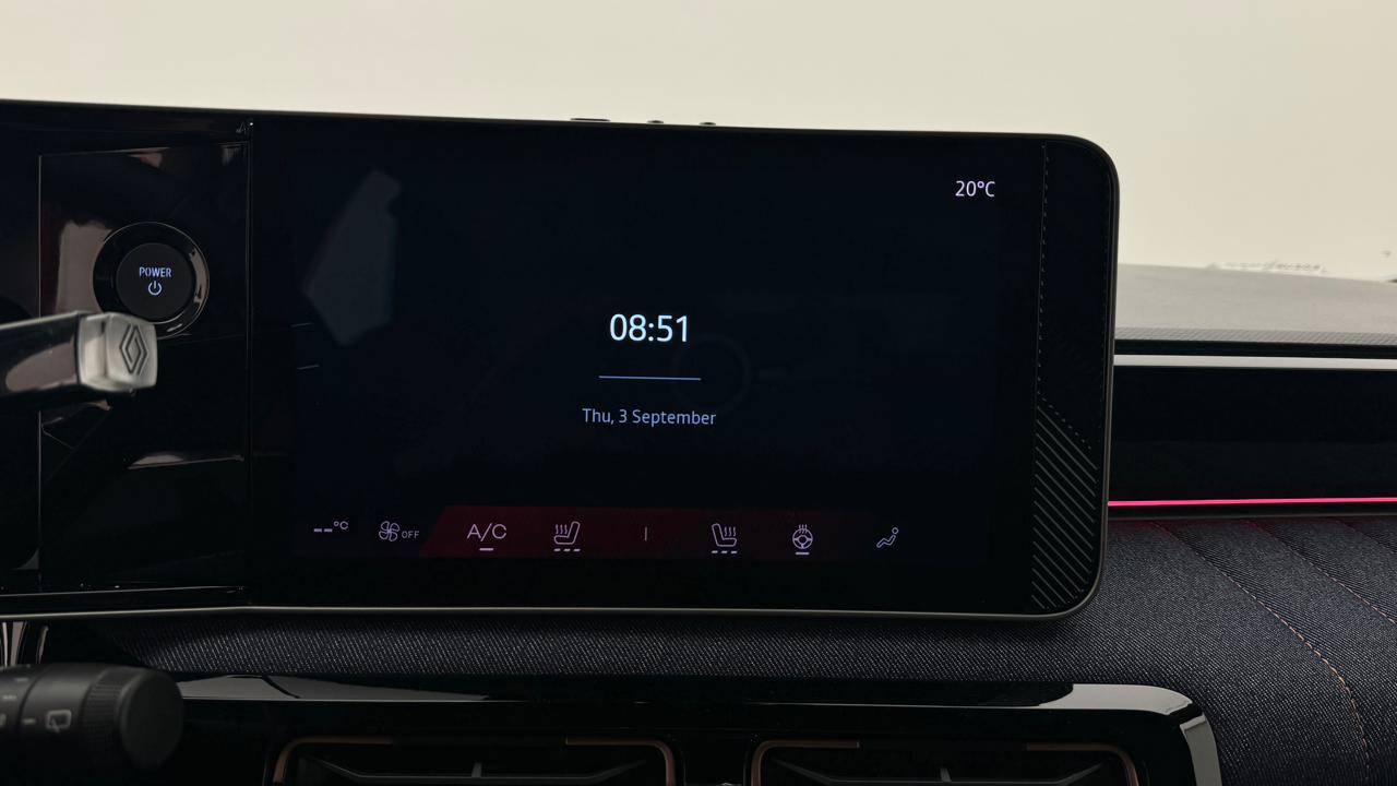 Renault<br>R4 E-Tech Comfort Range 52 kWh Techno