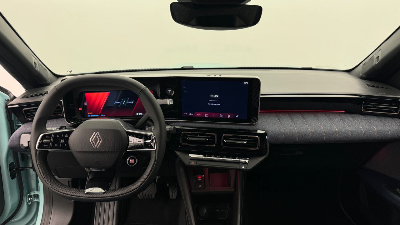 Renault<br>R4 E-Tech Comfort Range 52 kWh Techno