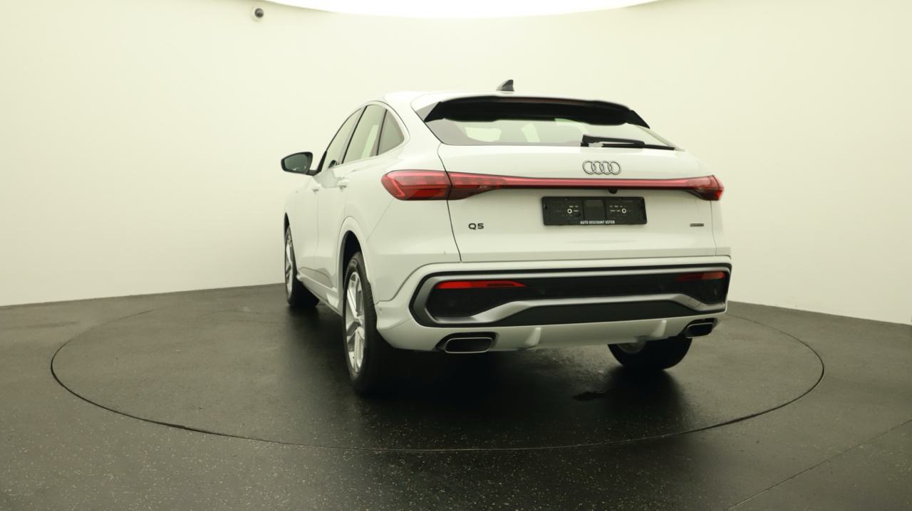 Audi<br>Q5 Sportback TFSI quattro S Line 150 kW S-tronic