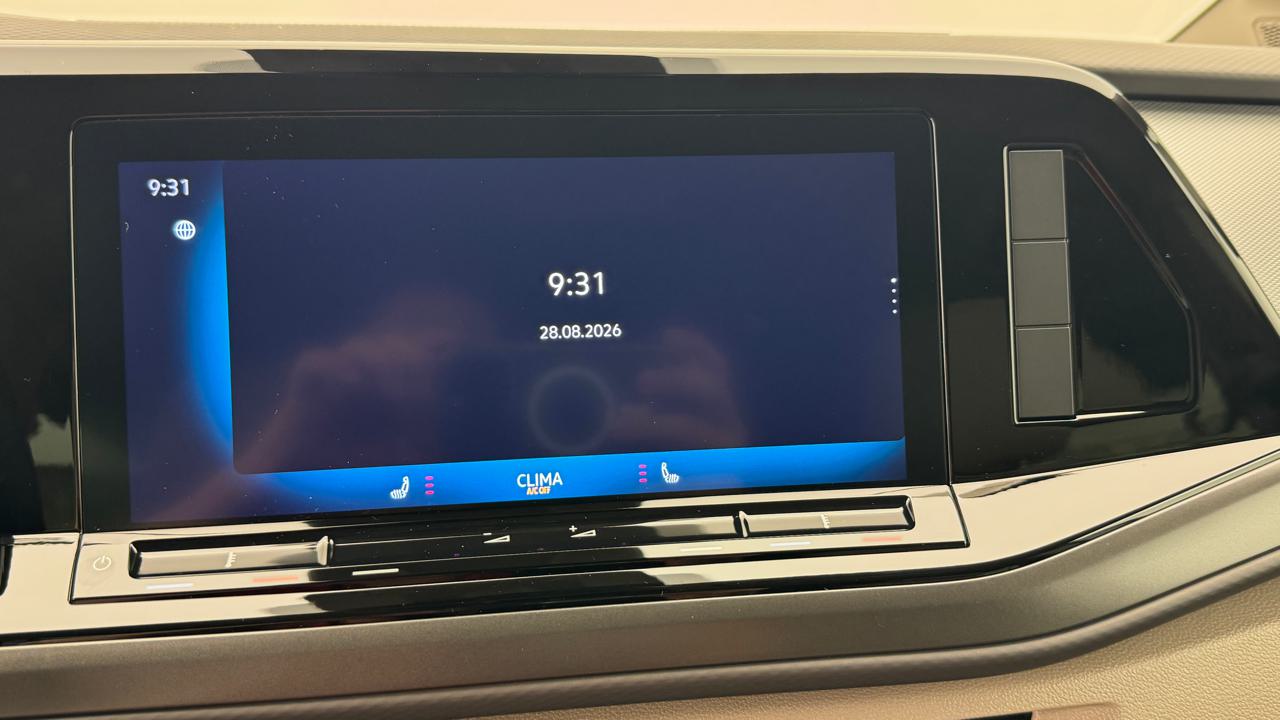 VW<br>Multivan 2.0 TDI Life DSG