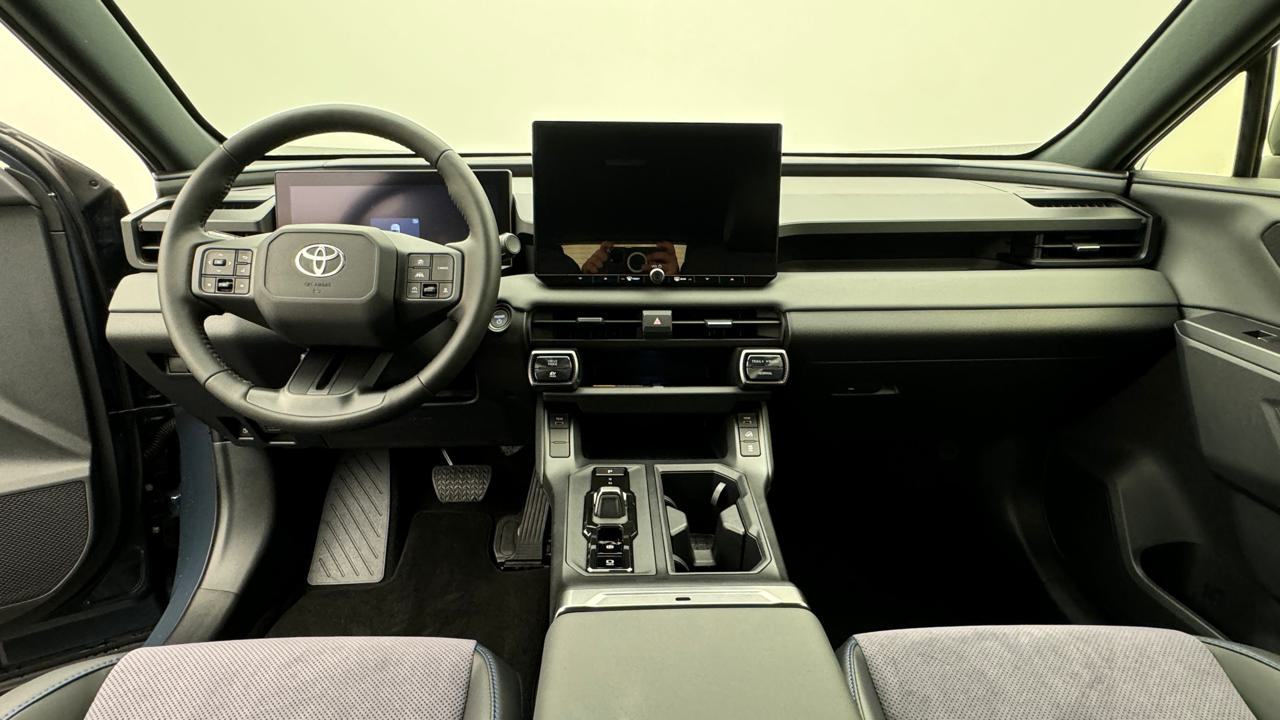 Toyota<br>RAV-4 2.5 HSD Style e-CVT AWD
