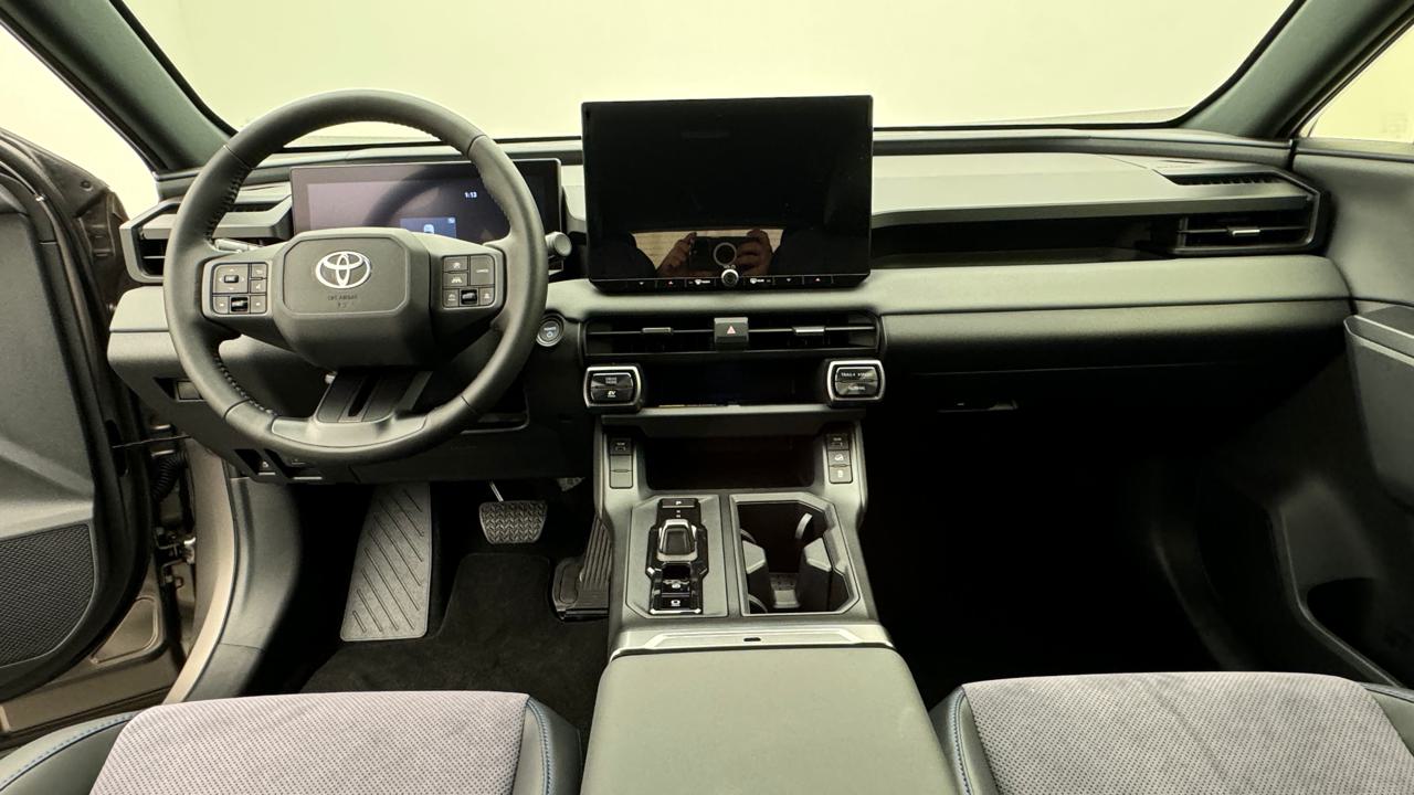 Toyota<br>RAV-4 2.5 HSD Style e-CVT AWD