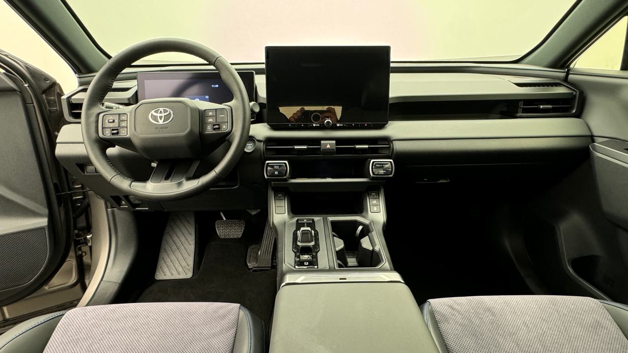 Toyota<br>RAV-4 2.5 HSD Style e-CVT AWD