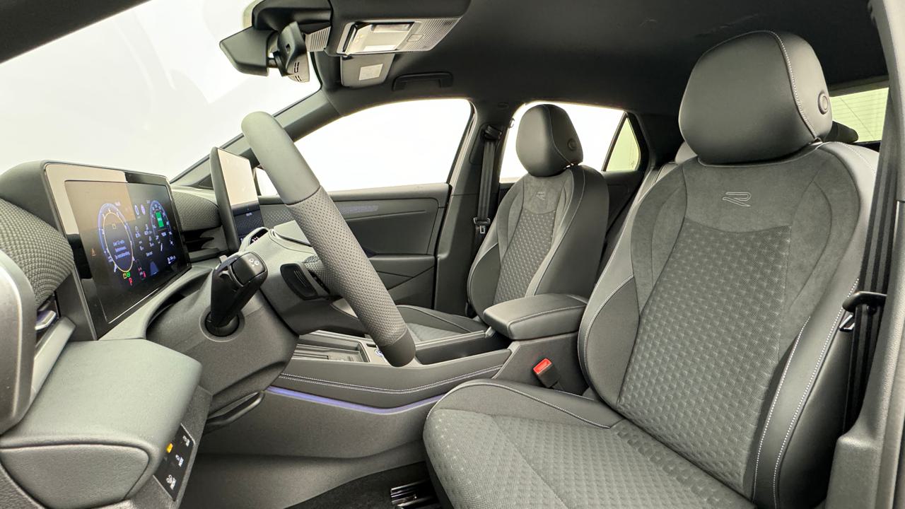 VW<br>T-Roc 1.5 eTSI mHEV R-Line DSG