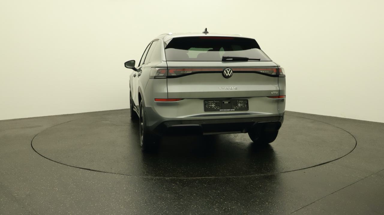 VW<br>T-Roc 1.5 eTSI mHEV R-Line DSG