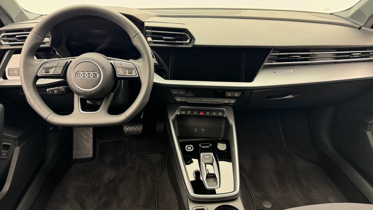 Audi<br>A3 allstreet 40 TFSI S-tronic quatttro