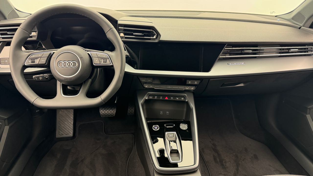 Audi<br>A3 allstreet 40 TFSI S-tronic quatttro