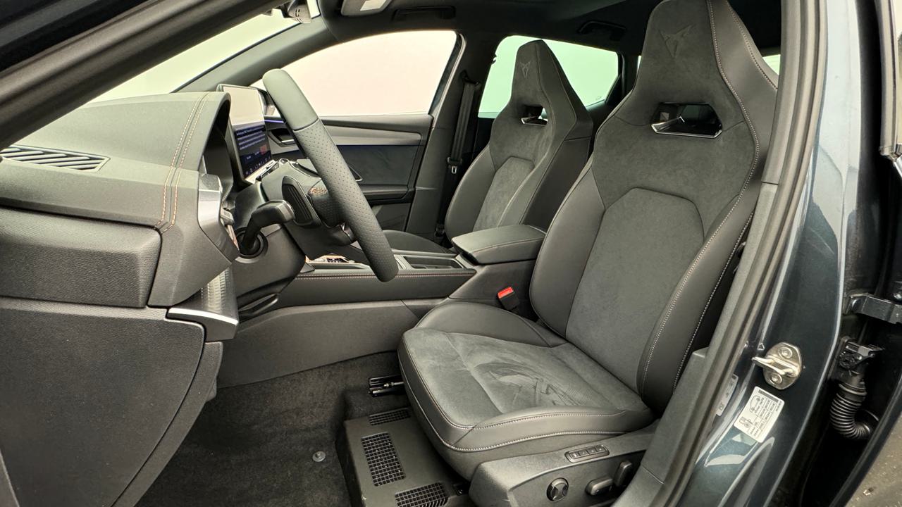 Cupra<br>LEON 1.5 e-HYBRID pHEV VZ Black Edition