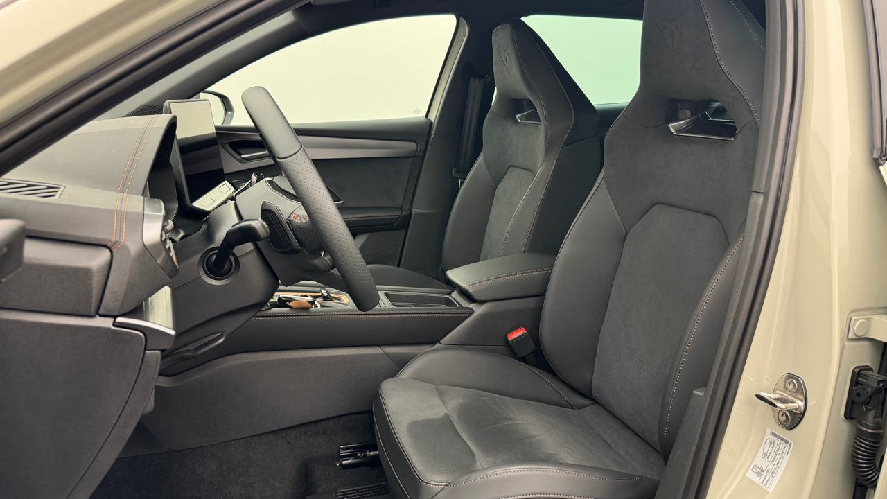 Cupra<br>LEON ST 1.5 e-HYBRID pHEV VZ DSG