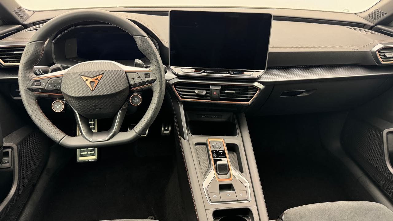 Cupra<br>LEON ST 1.5 e-HYBRID pHEV VZ DSG
