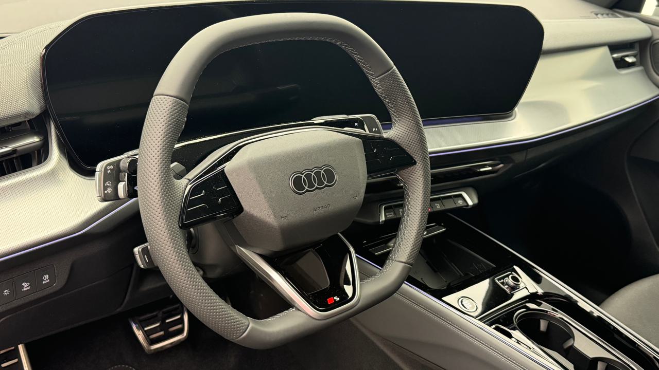 Audi<br>Q3 Sportback e-hybrid 200 kW S tronic
