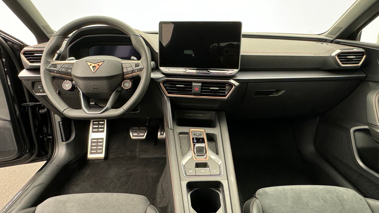 Cupra<br>LEON ST 1.5 e-HYBRID pHEV VZ DSG