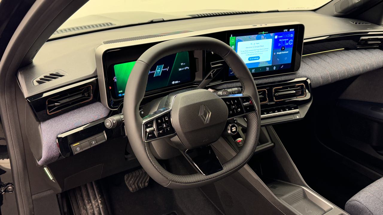 Renault<br>R4 E-Tech Comfort Range 52 kWh Techno