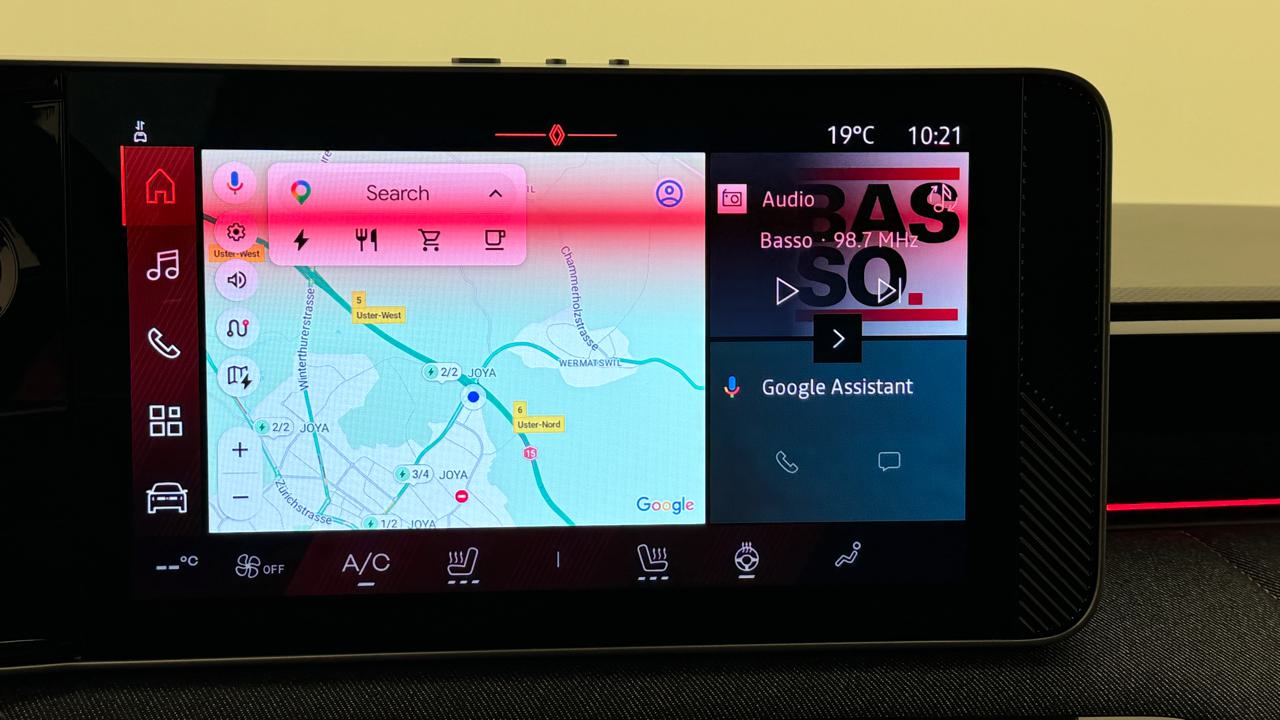 Renault<br>R4 E-Tech Comfort Range 52 kWh Techno