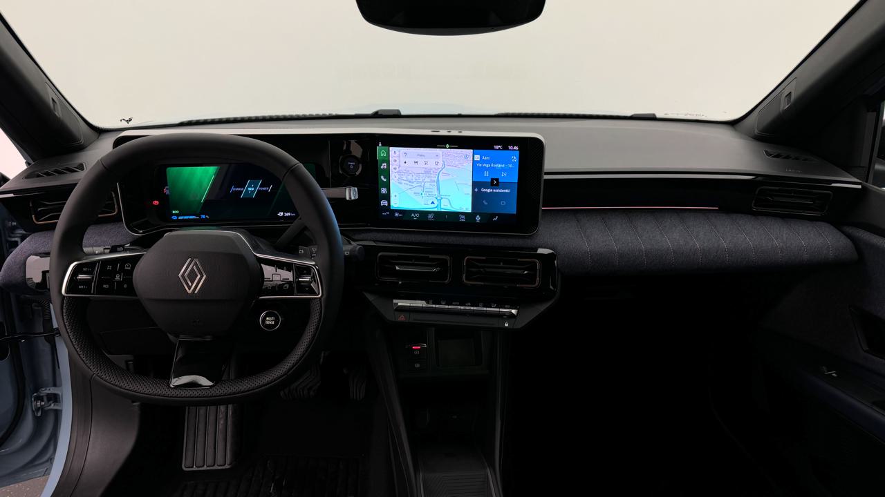 Renault<br>R4 E-Tech Comfort Range 52 kWh Techno