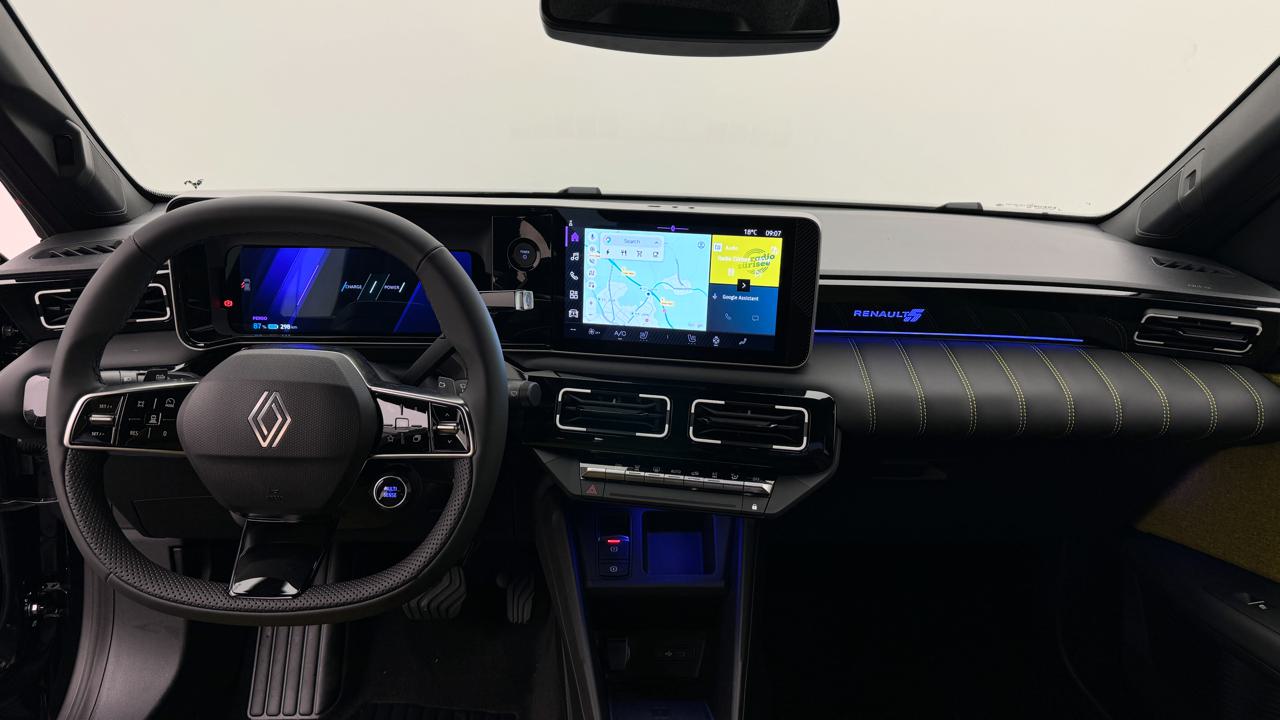 Renault<br>R5 E-Tech Comfort Range 52 kWh Iconic Five