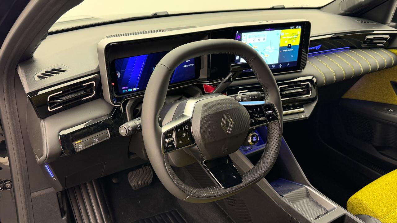 Renault<br>R5 E-Tech Comfort Range 52 kWh Iconic Five