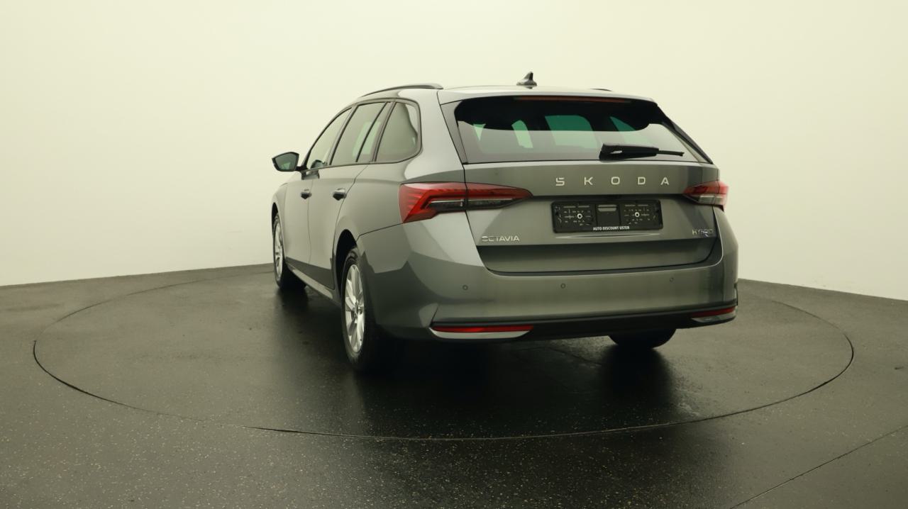 Skoda<br>Octavia Combi 1.5 TSI mHEV DSG Selection