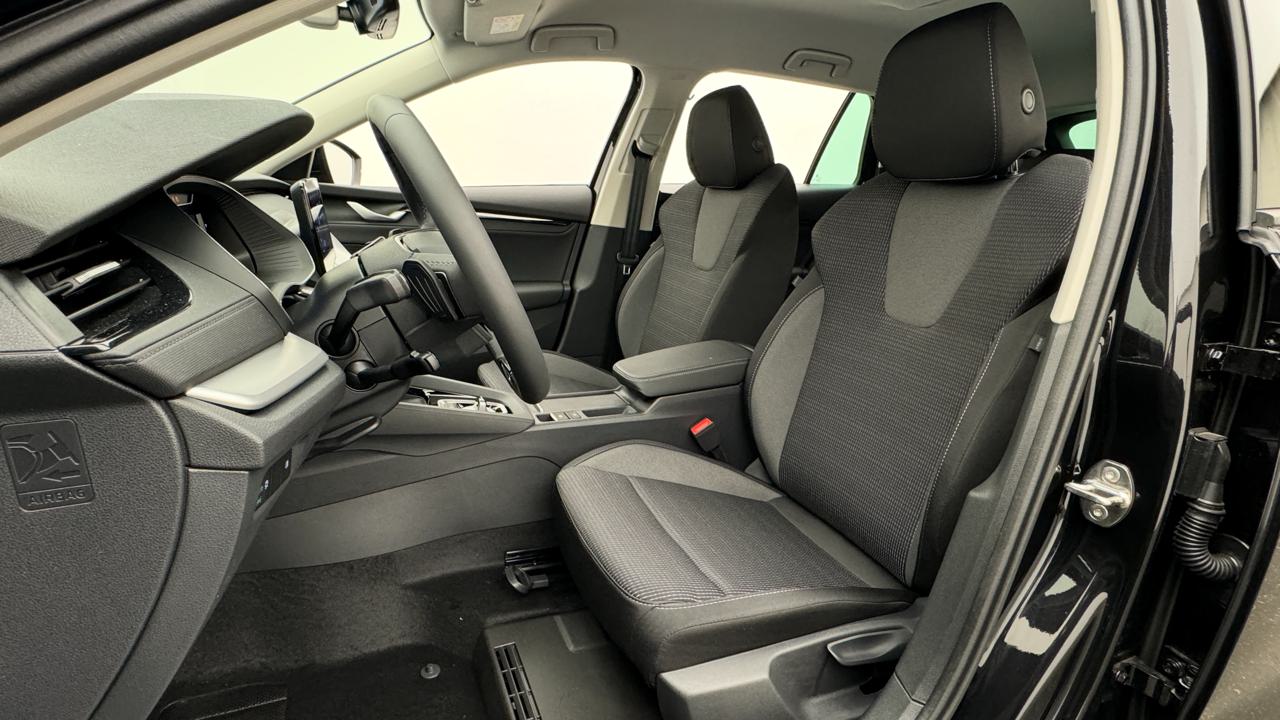 Skoda<br>Octavia Combi 1.5 TSI mHEV DSG Selection