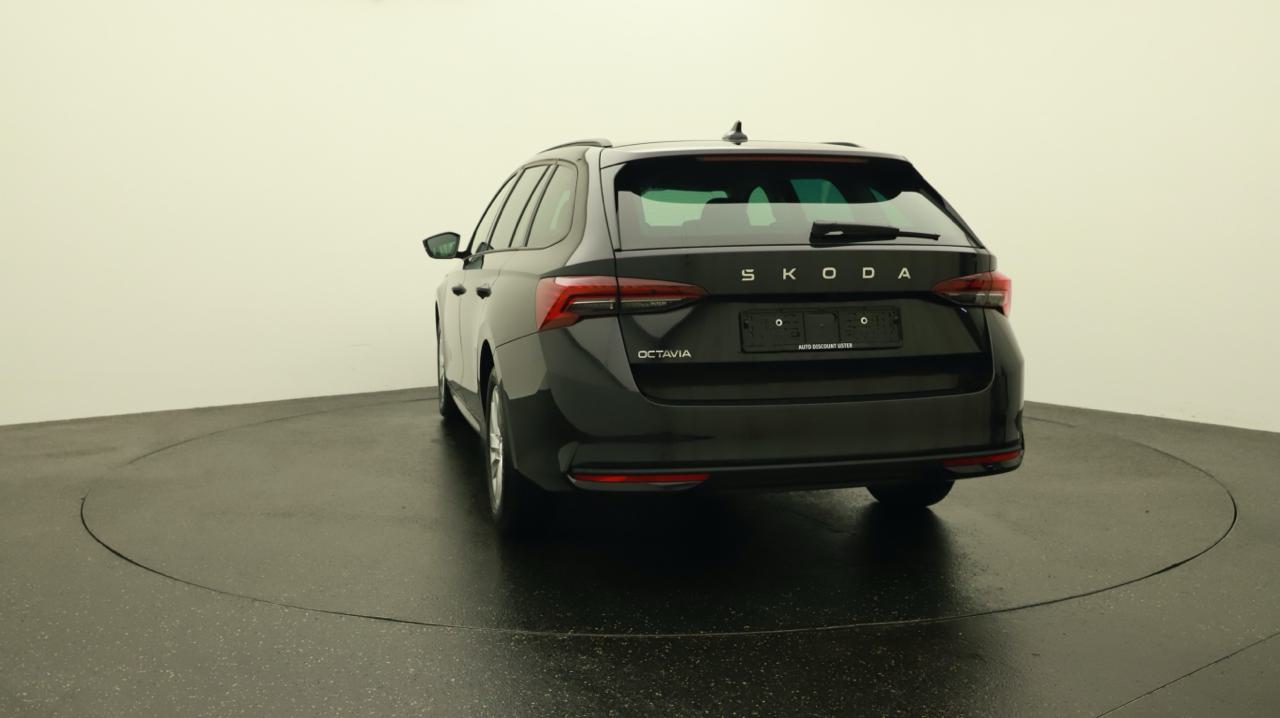 Skoda<br>Octavia Combi 2.0 TDI DSG Selection