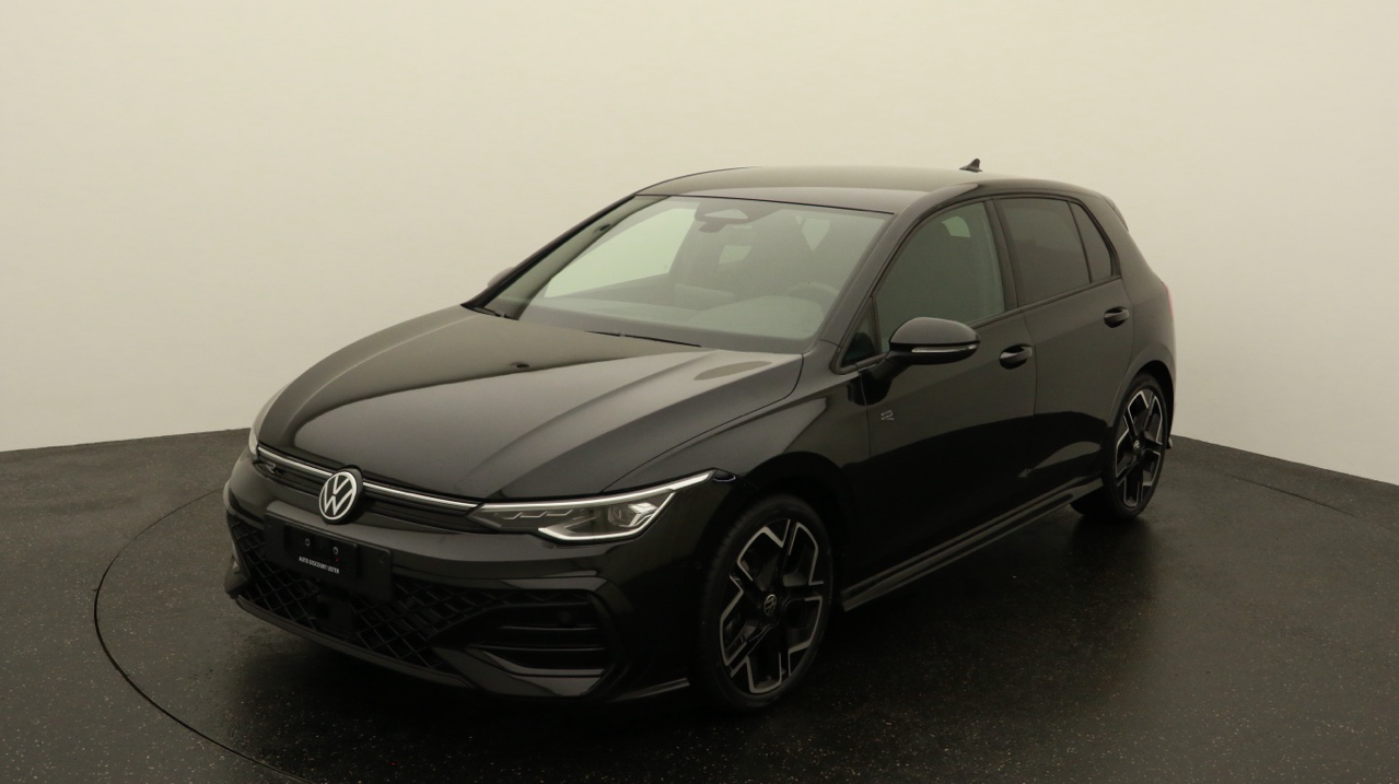 VW<br>Golf VIII 1.5 e TSI mHEV R-Line DSG