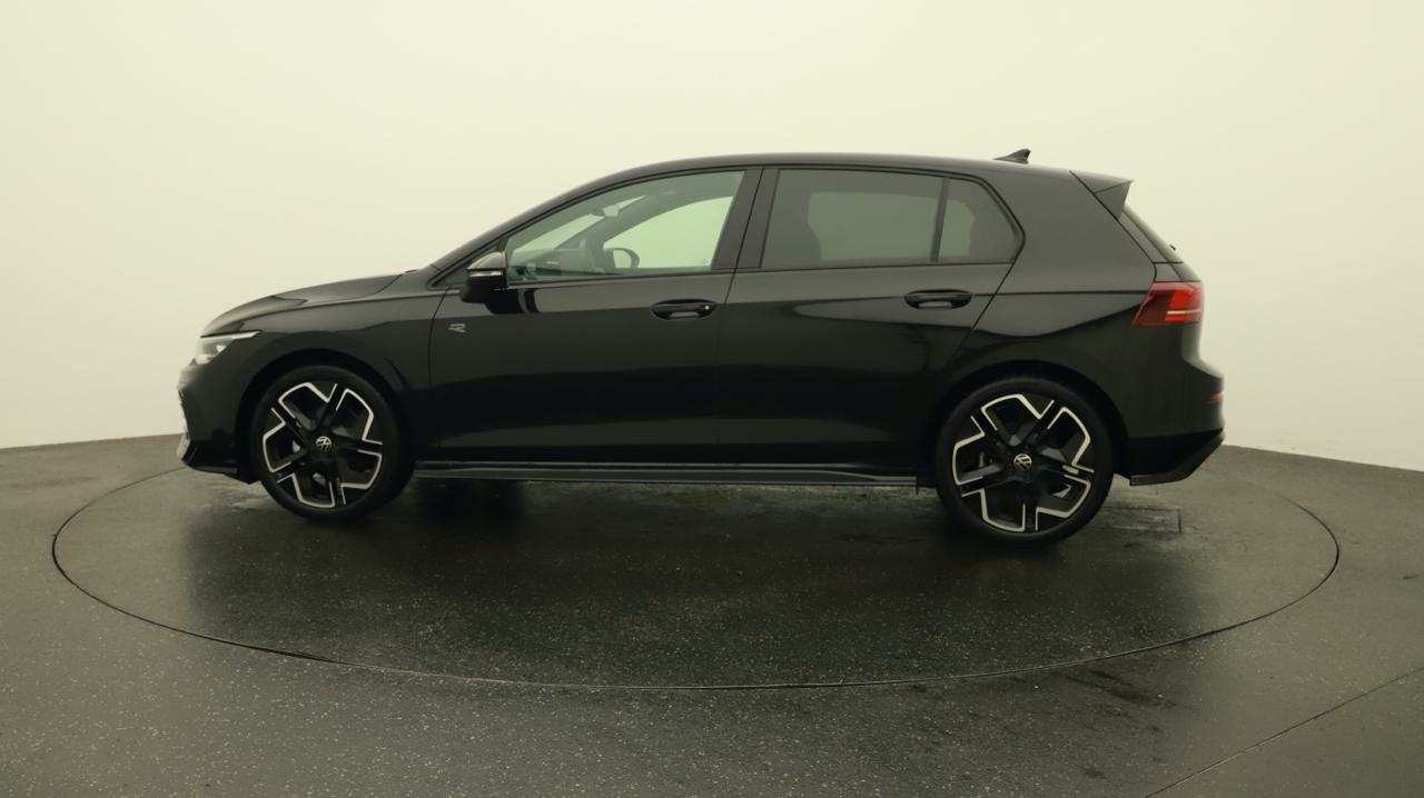 VW<br>Golf VIII 1.5 e TSI mHEV R-Line DSG